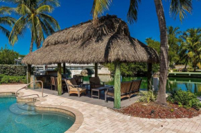 Marathon Vacation Bliss Waterfront Pool and Cabana